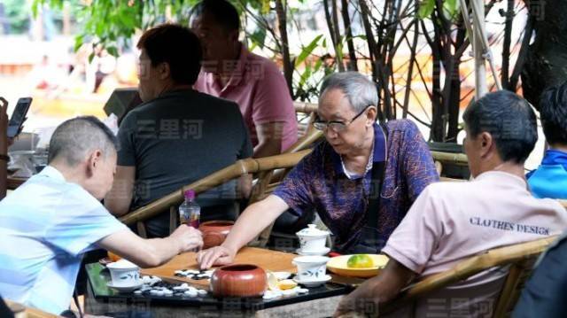 国庆中秋假期超24亿人次流动折射消费新变迁
