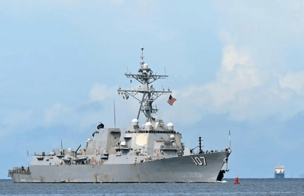 特朗普突然表态！不到48小时，美军开火打爆两艘运输船！1.5万美军就位，军火商又赚翻了