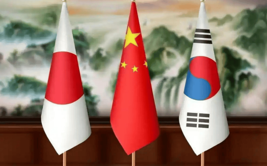 会议已经取消，中国不见高市早苗，李在明开始上场，想挨个搞定中日