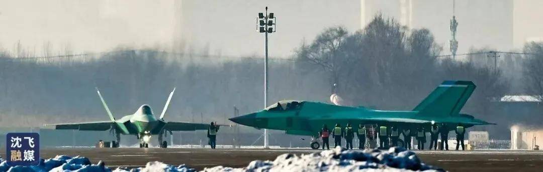 中国歼-35开启爆兵模式！加速生产的新歼-35有哪些惊喜