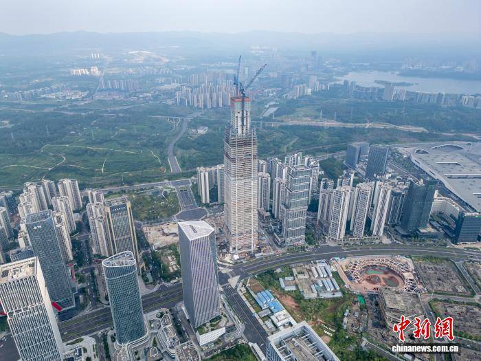 成都489米超高层项目建设高度超越当地已建成最高建筑